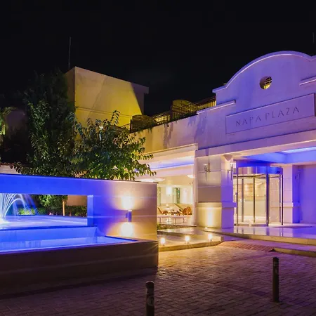 Napa Plaza Hotel (Adults Only)-3